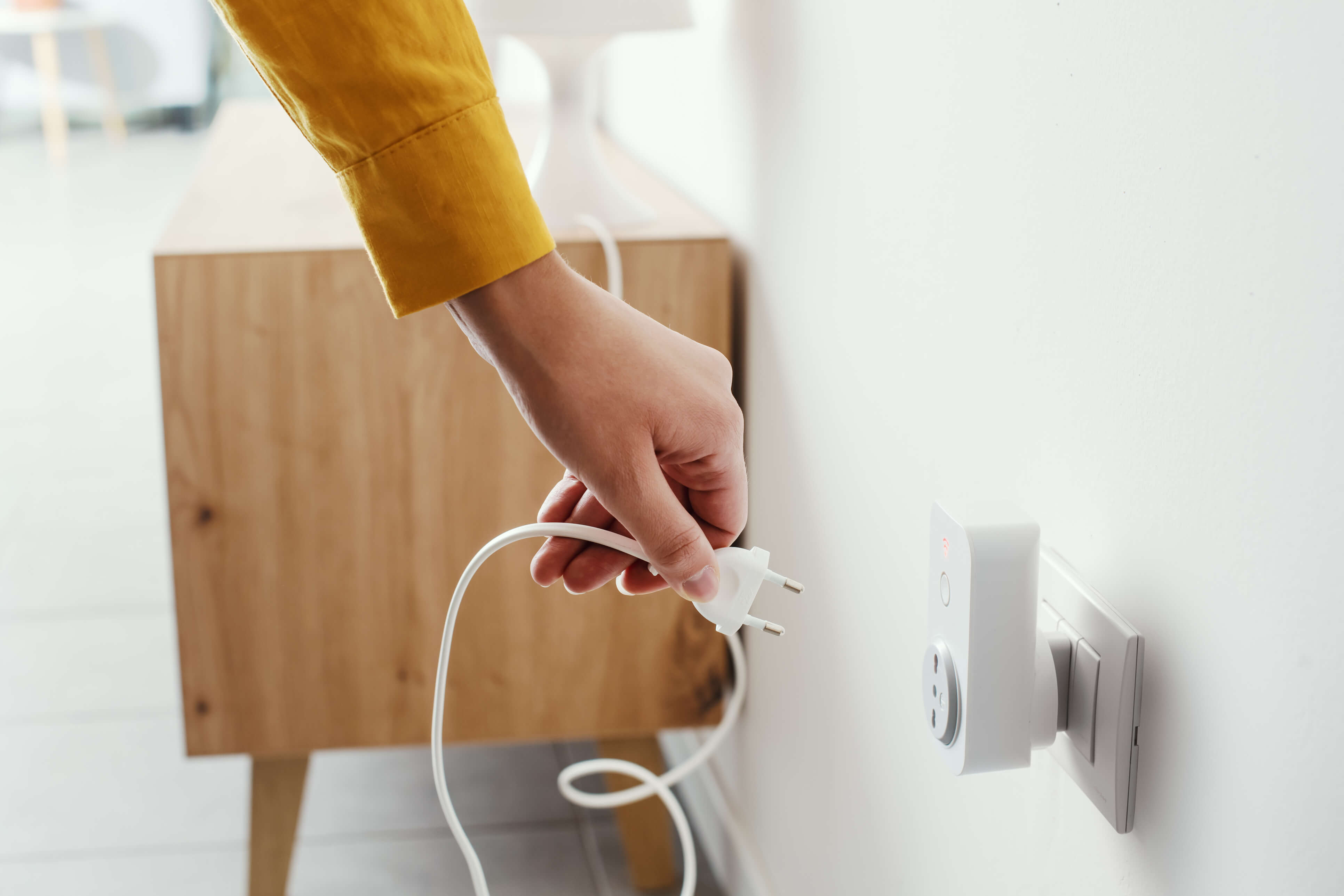 Nuotolinio valdymo rozetė įkišta į elektros tinklą